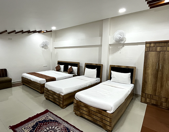 Ac Executive Triple Bed