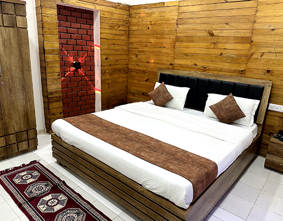 Ac Deluxe Double Bed